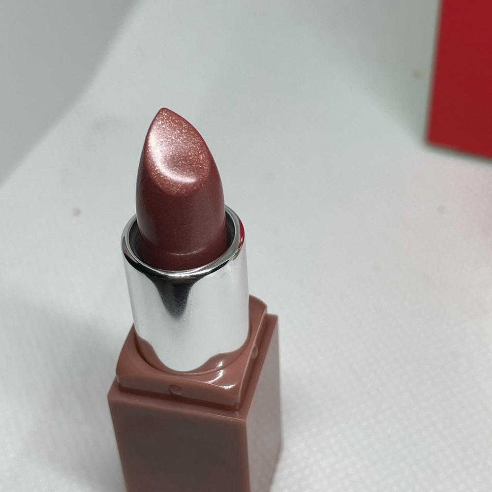 Clinique 4 piece set black mascara bare pop lipstick moisturizer & scrub cream - Picture 6 of 16